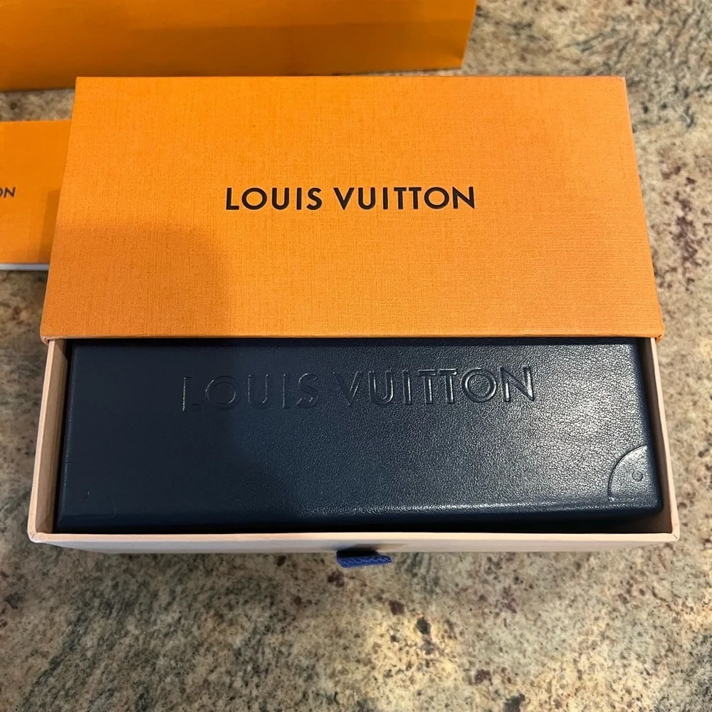 Louis Vuitton Sunglasses Case Bundle Authentic! - Picture 5 of 5